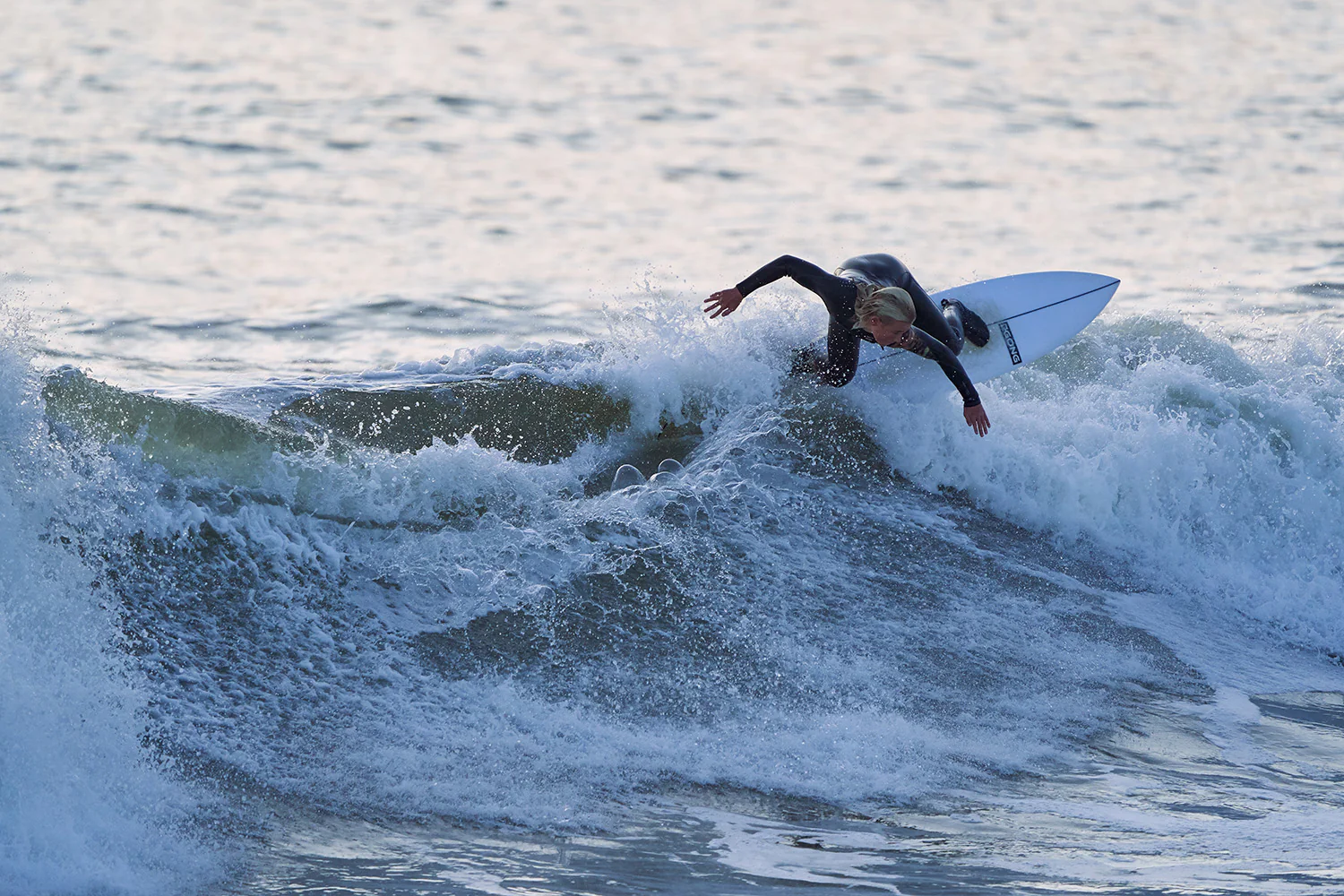 GONG | Factory Malo Surf 5'5 Alu EPS - Image 7