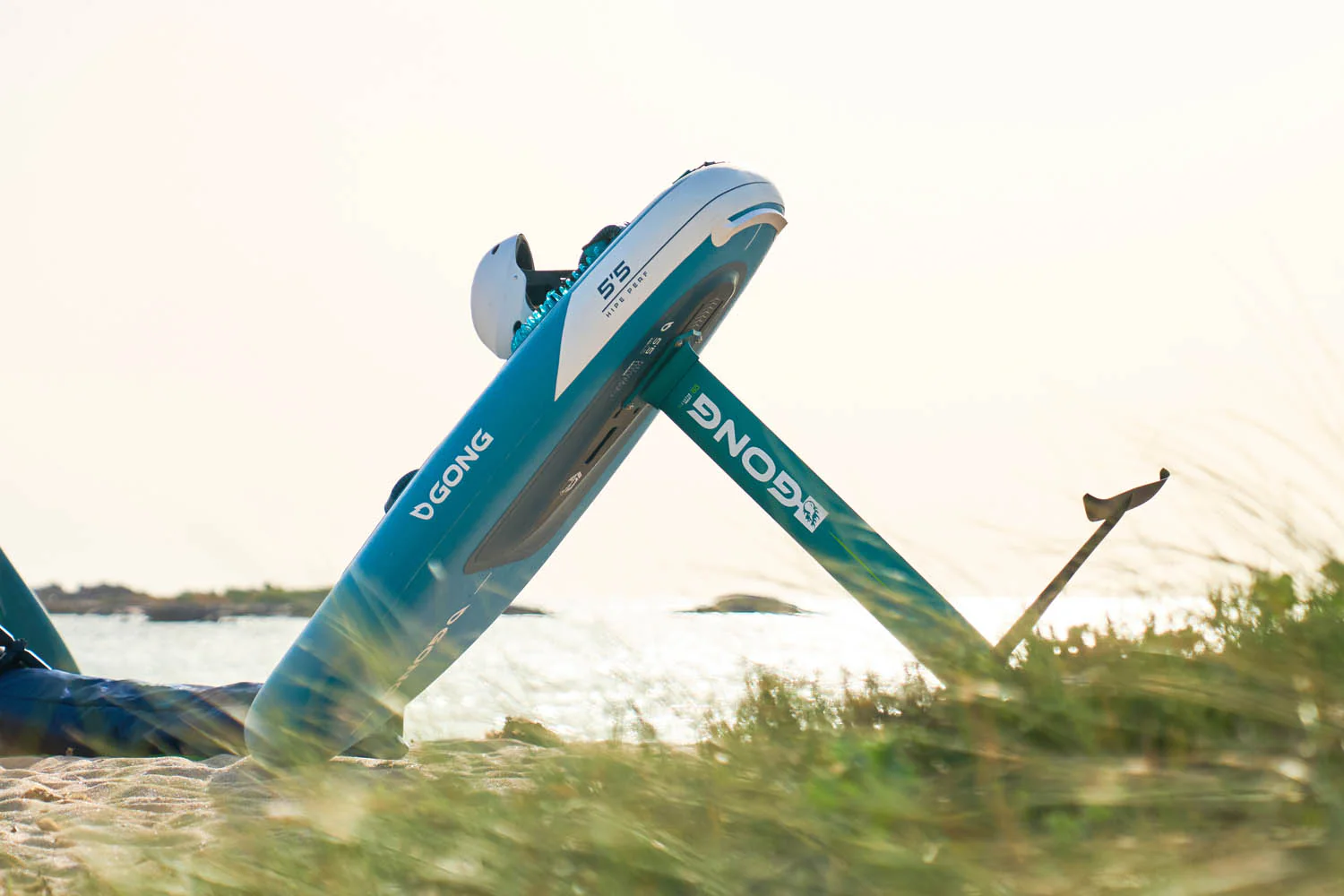 GONG | Wing foil Board Inflatable HIPE Perf 5'10 G1 - Image 13