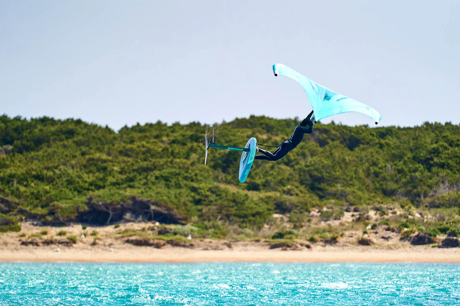 GONG | Wing foil Board Inflatable HIPE Perf 5'10 G1 - Image 5