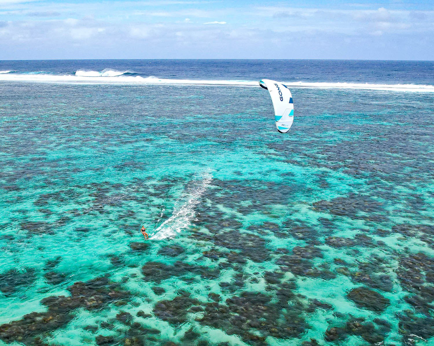 Pack | Pack Kite Display & Twintip Sway - Image 31
