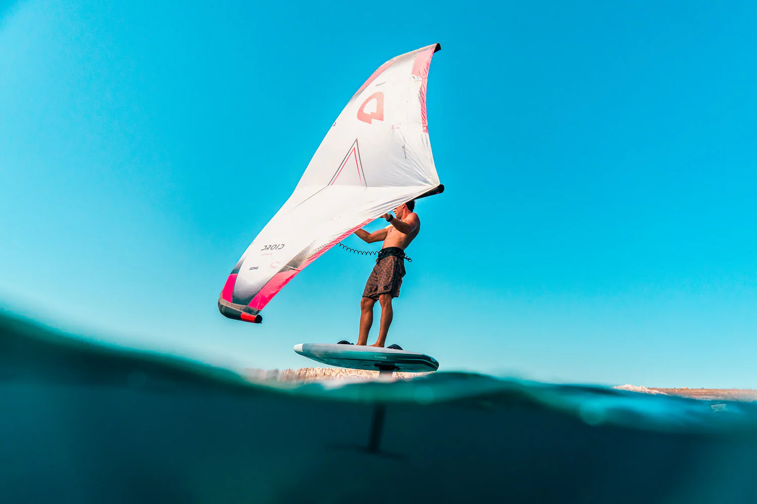 GONG | Wing Foil Board Cruzader Diamond FSP Pro - Image 17