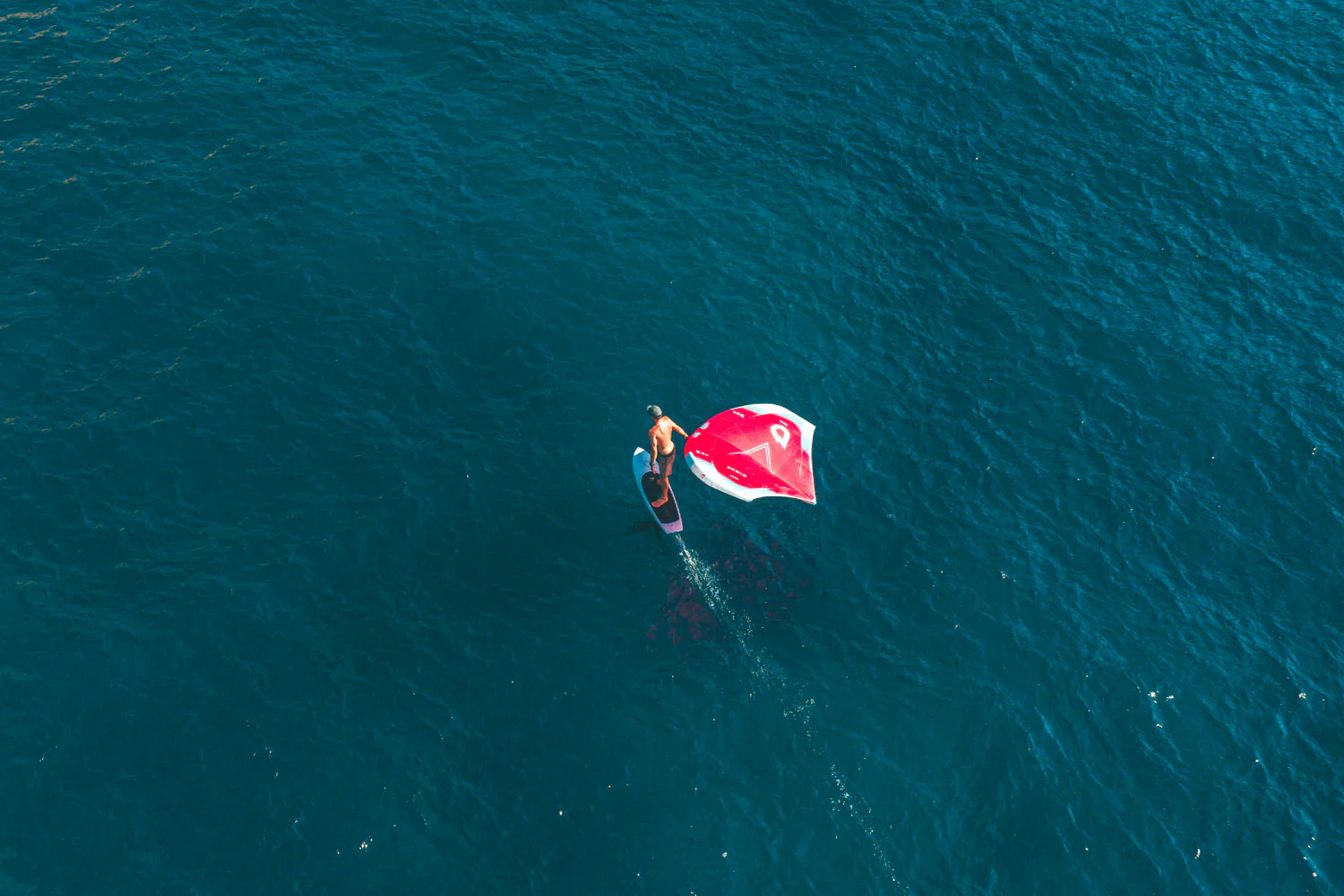 GONG | Wing Foil Board Cruzader Diamond FSP Pro - Image 25