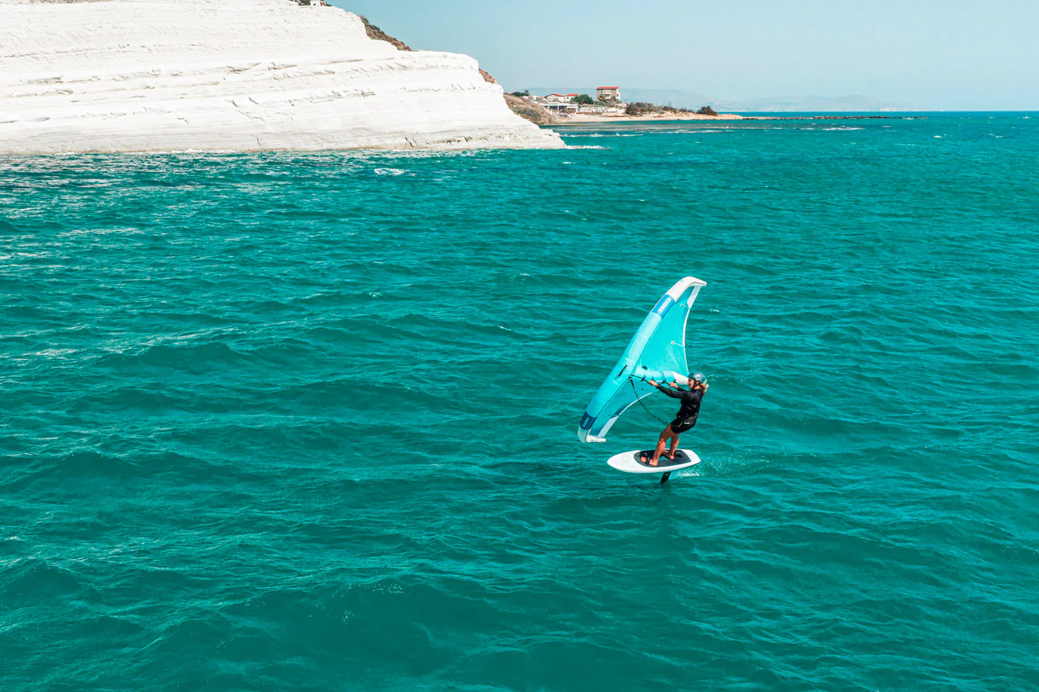 GONG | Wing Foil Board Cruzader Diamond FSP Pro - Image 28