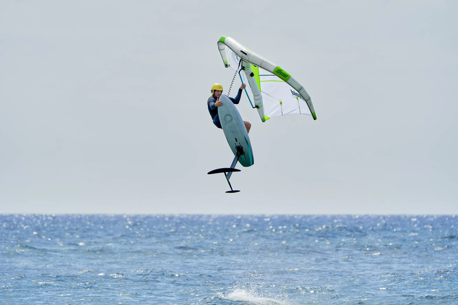 GONG | Wing Foil Board Cruzader Diamond FSP Pro - Image 33