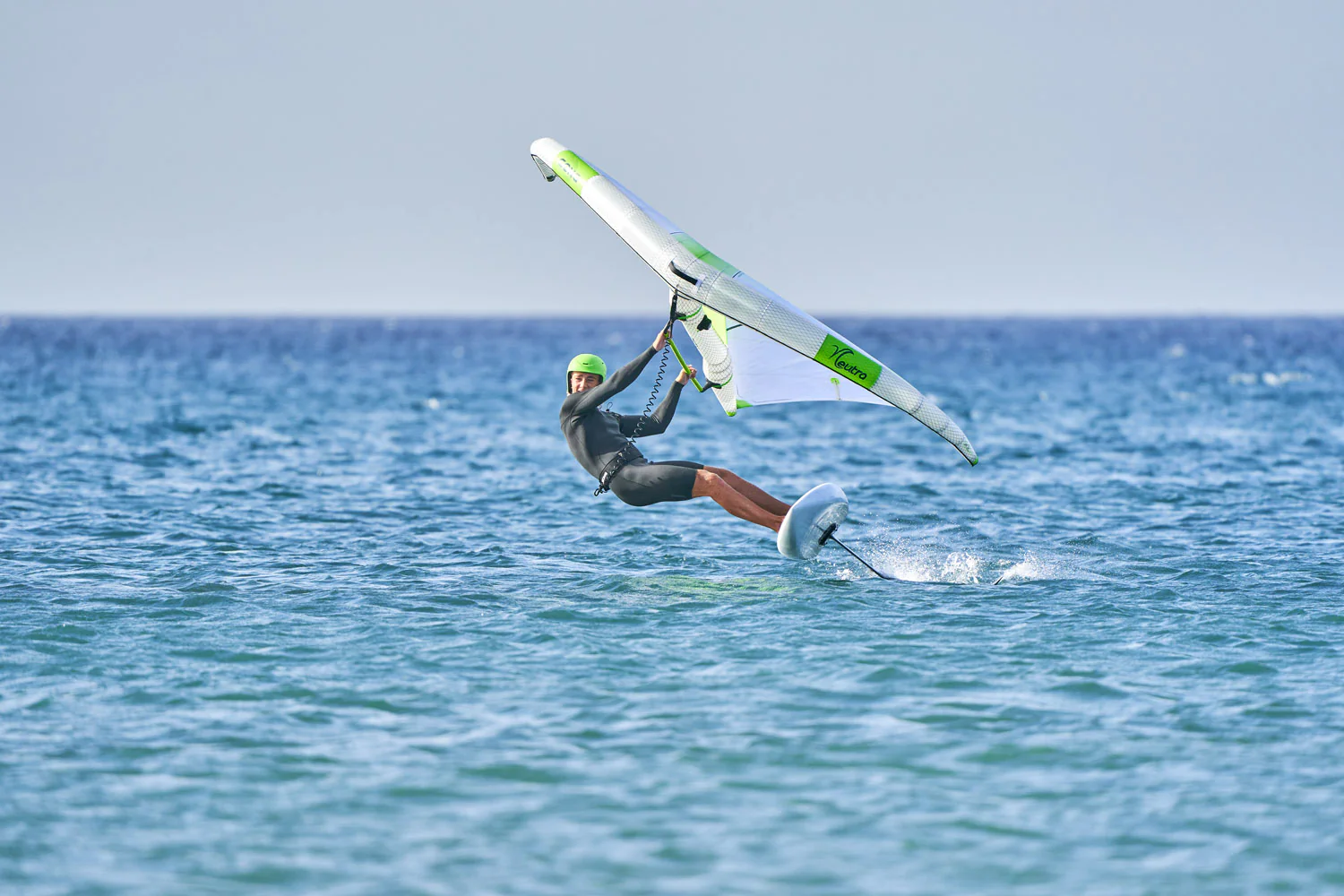GONG | Wing Foil Board Cruzader Diamond FSP Pro - Image 35