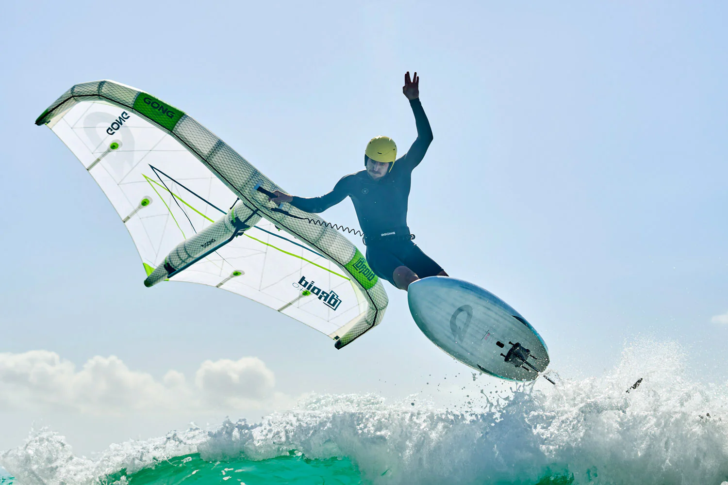 GONG | Wing Foil Board Cruzader Diamond FSP Pro - Image 38
