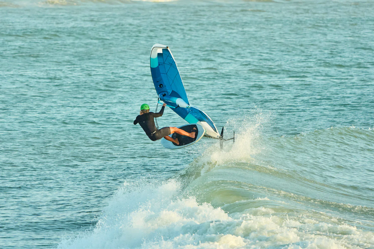 GONG | Wing Foil Board Cruzader Point FSP Pro - Image 26