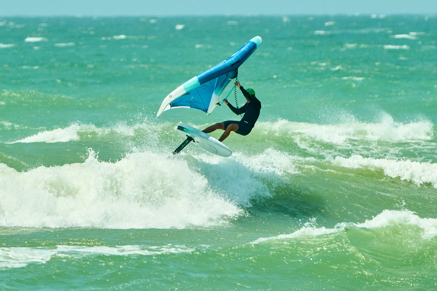 GONG | Wing Foil Board Cruzader Squash FSP Pro - Image 21