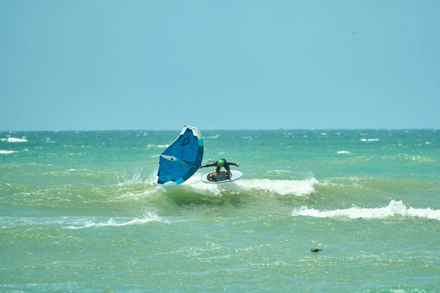 GONG | Wing Foil Board Cruzader Squash FSP Pro - Image 28