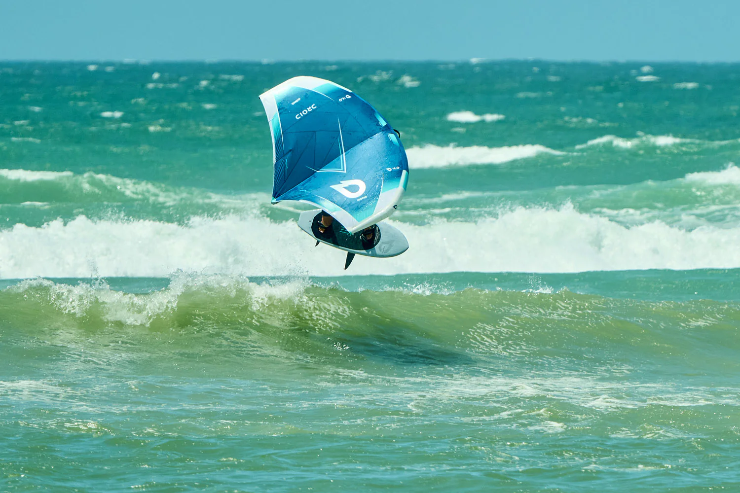 GONG | Wing Foil Board Cruzader Squash FSP Pro - Image 31