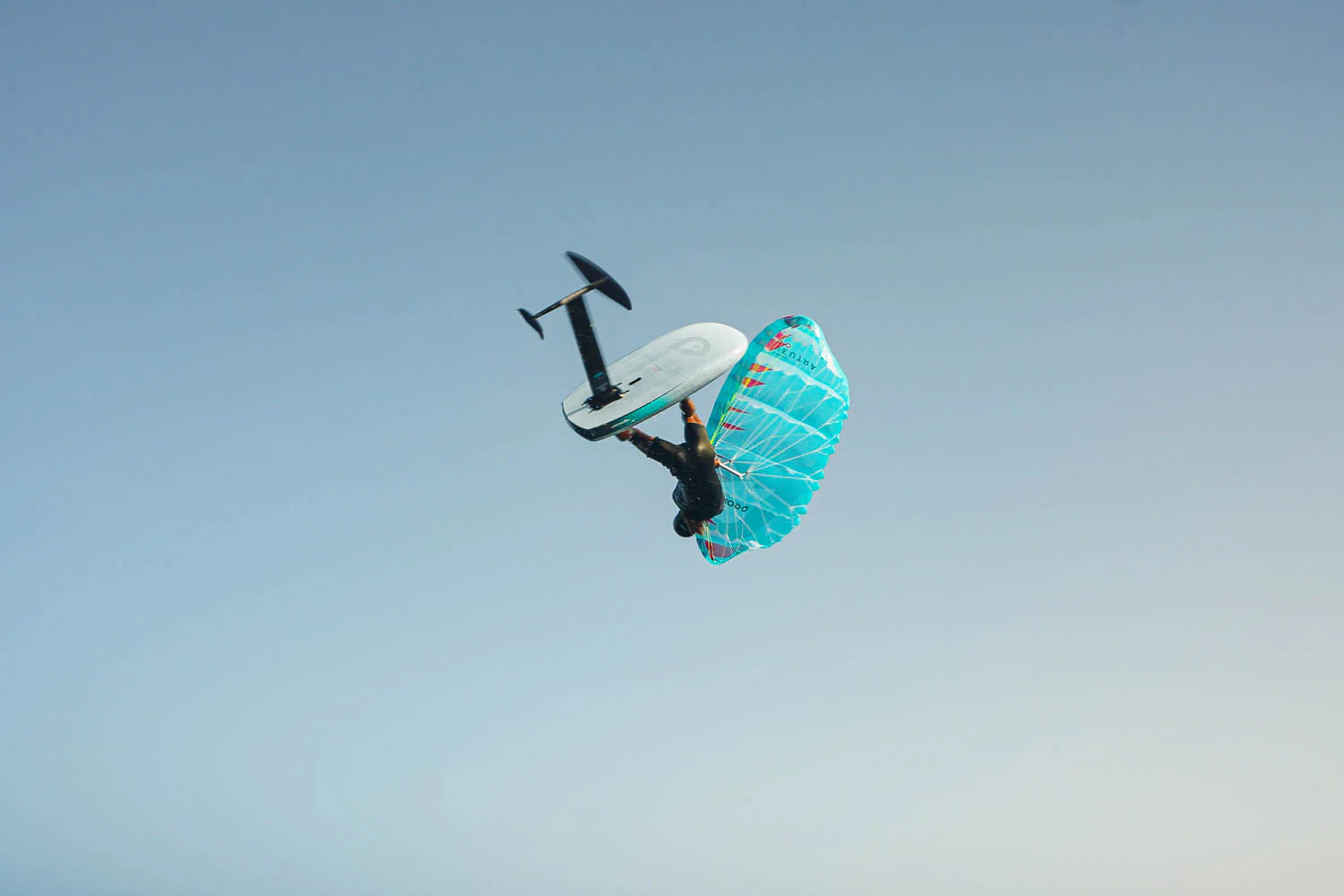 GONG | Wing Foil Board Hyperloop FSP Pro - Image 25