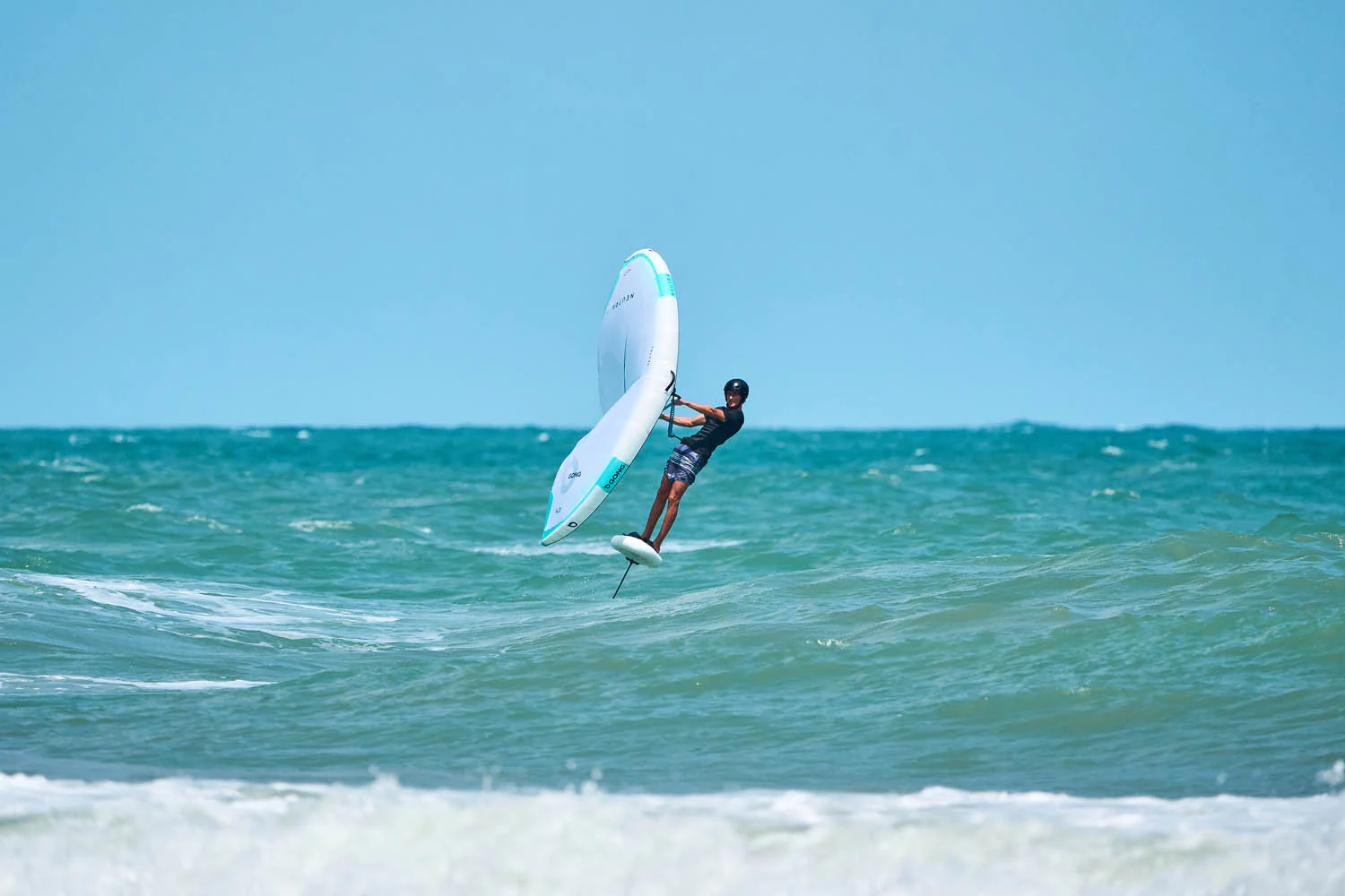 GONG | Wing foil Board Inflatable HIPE Diamond - Image 30