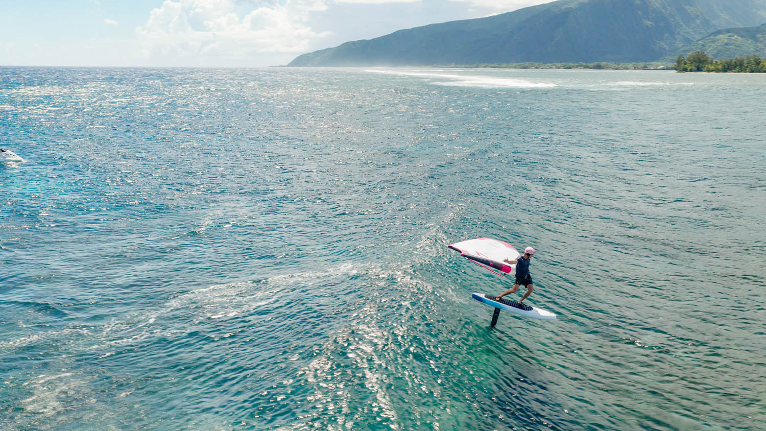 GONG | Wing foil Board Inflatable HIPE Cruzader - Image 30
